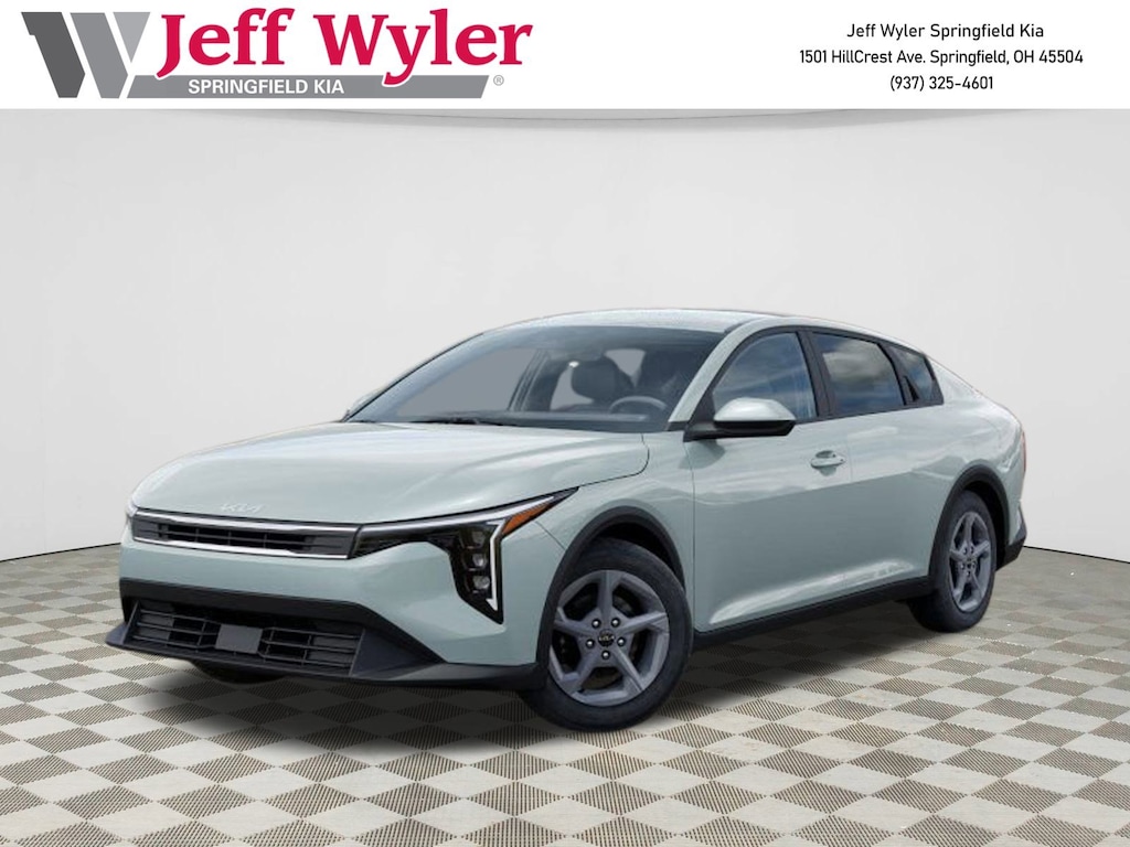 New 2025 Kia K4 LXS Sedan