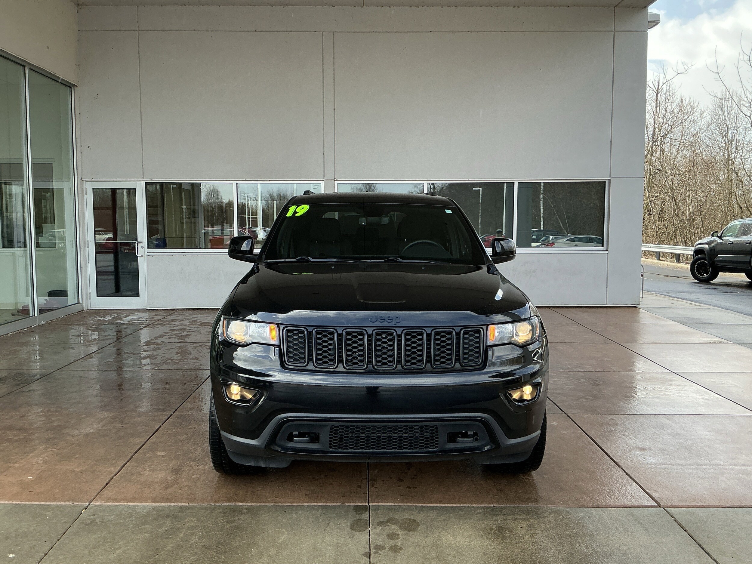 Used 2019 Jeep Grand Cherokee Upland with VIN 1C4RJFAG5KC807909 for sale in Springfield, OH