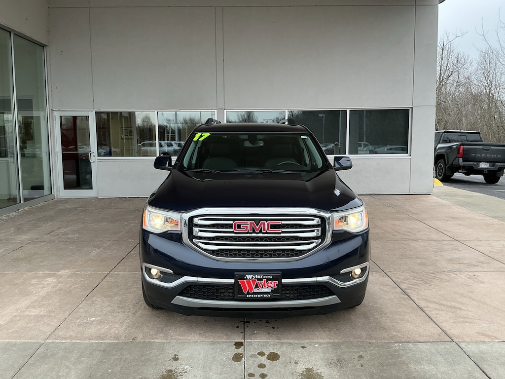 Used 2017 GMC Acadia FWD 4dr SLT w/SLT-1 SUV