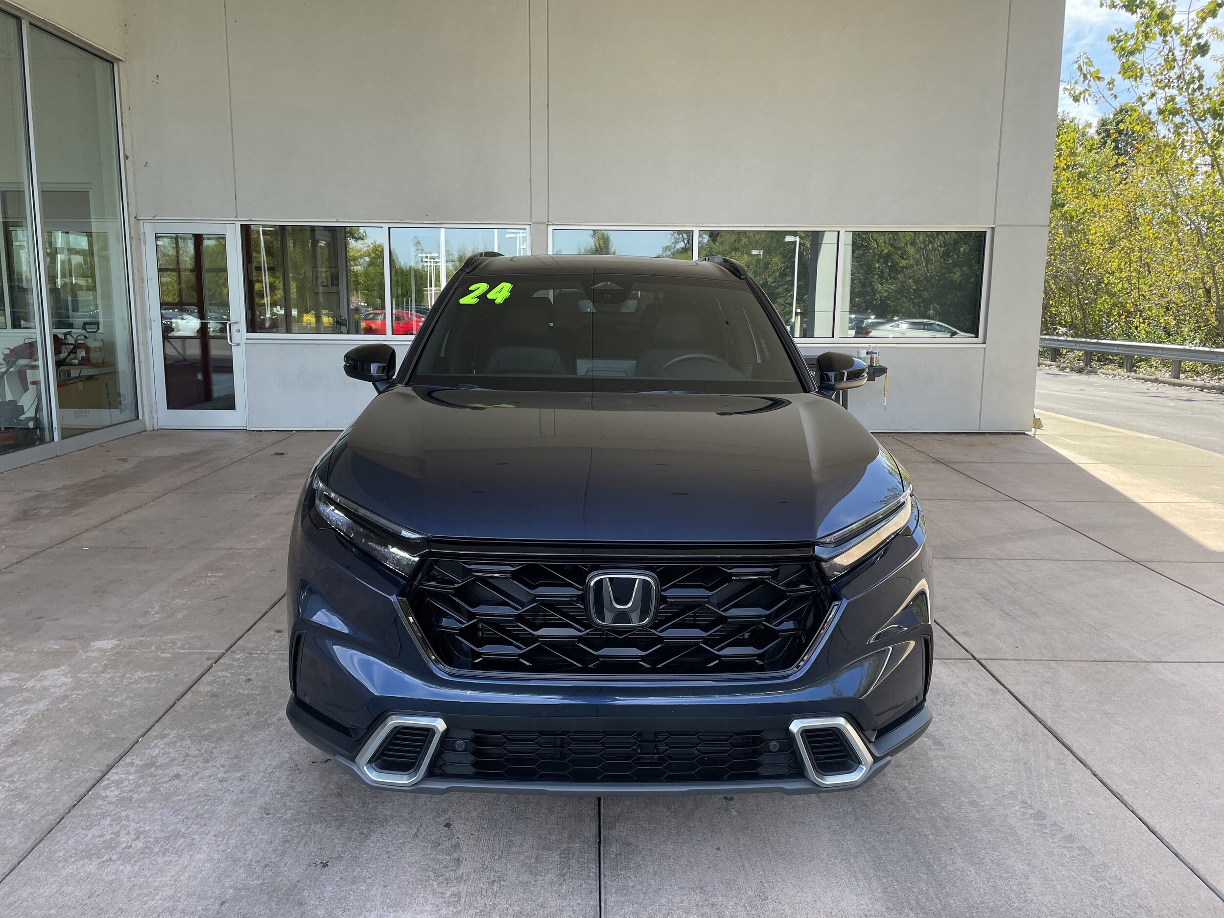 2024 Honda CR-V Hybrid Sport Touring photo 2