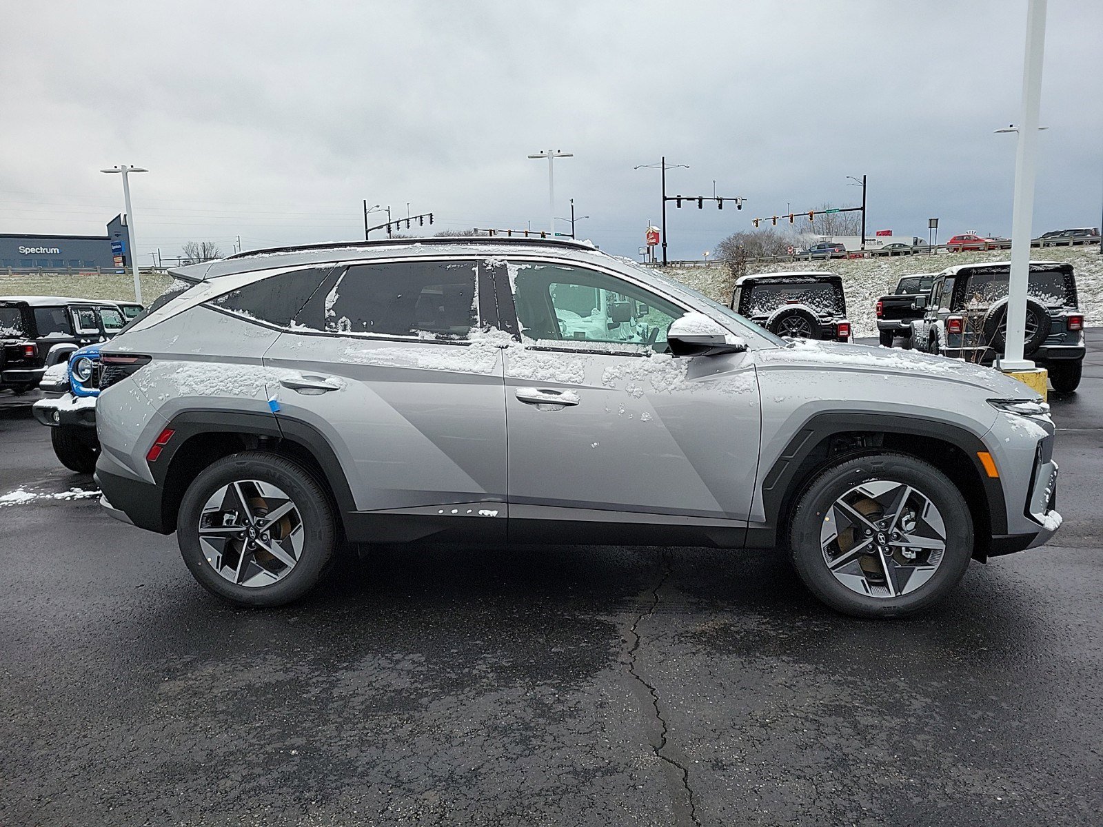 2025 Hyundai Tucson Hybrid SEL Convenience photo 2