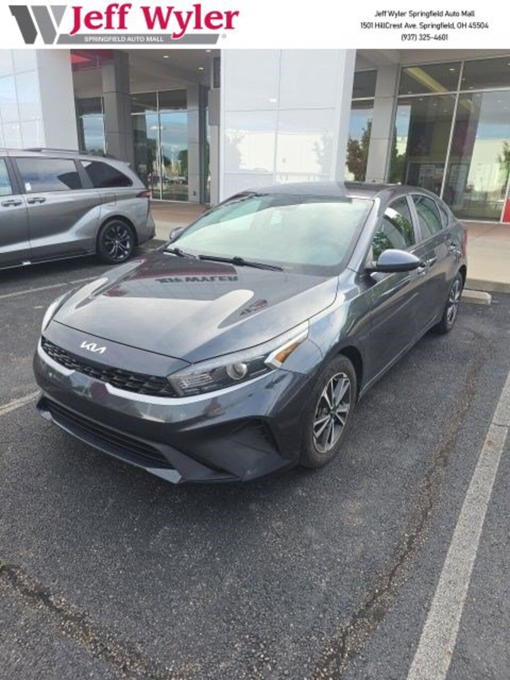 Used 2023 Kia Forte LXS IVT Sedan