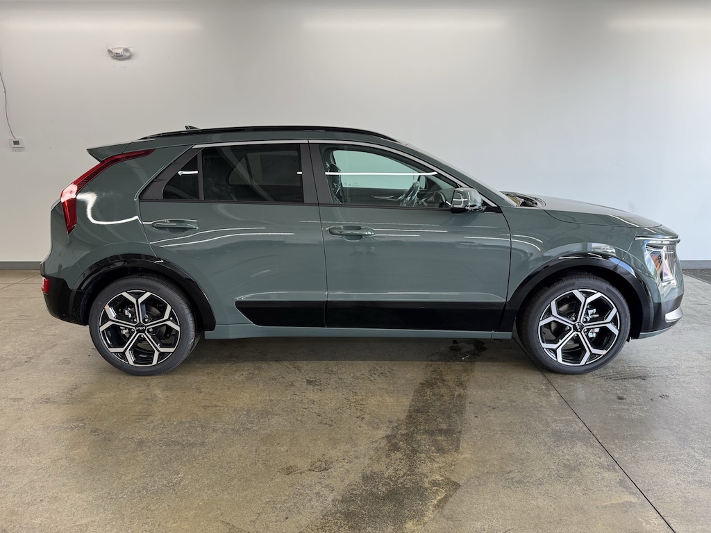 New 2025 Kia Niro EX Touring SUV