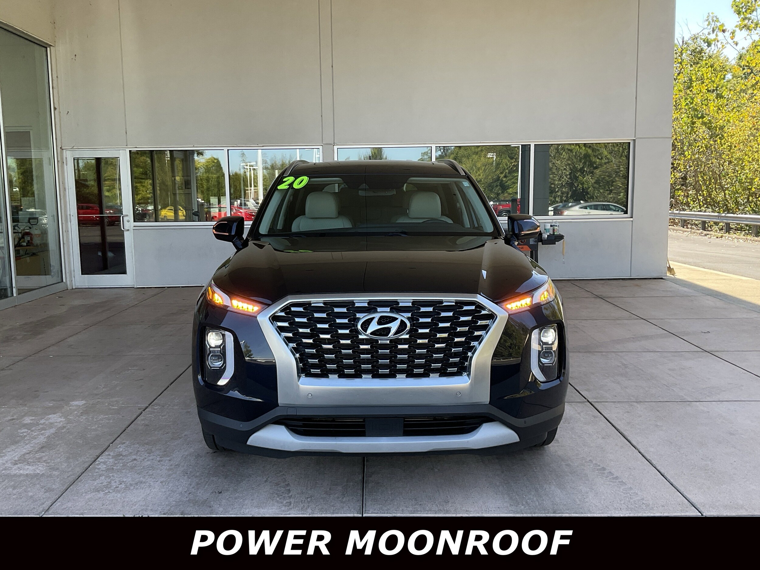 2020 Hyundai Palisade SEL photo 2