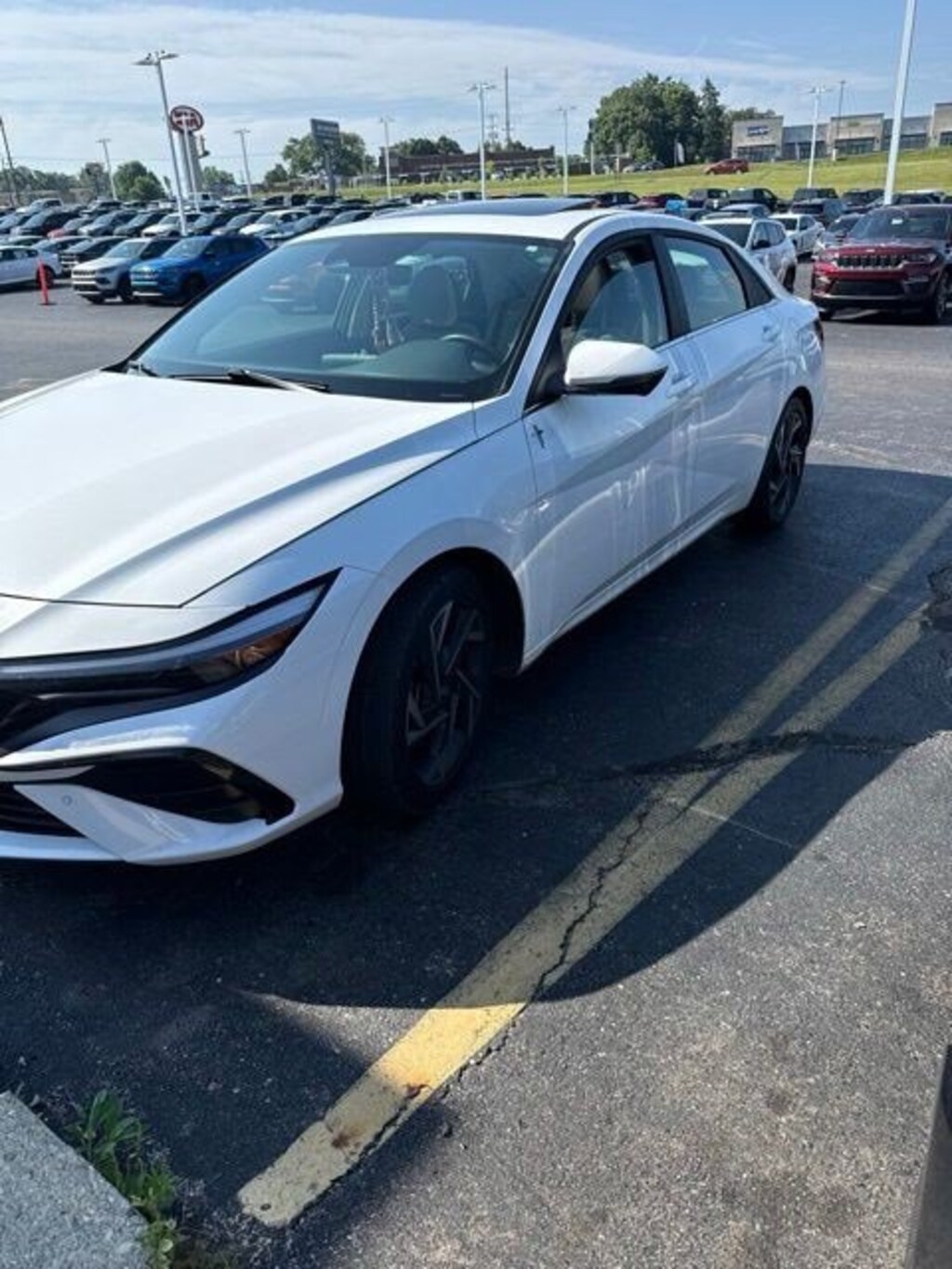 Used 2024 Hyundai Elantra Limited IVT Sedan