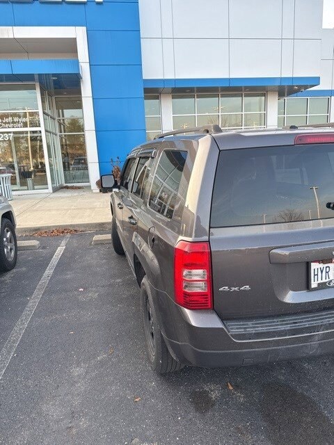 2016 Jeep Patriot Sport photo 2