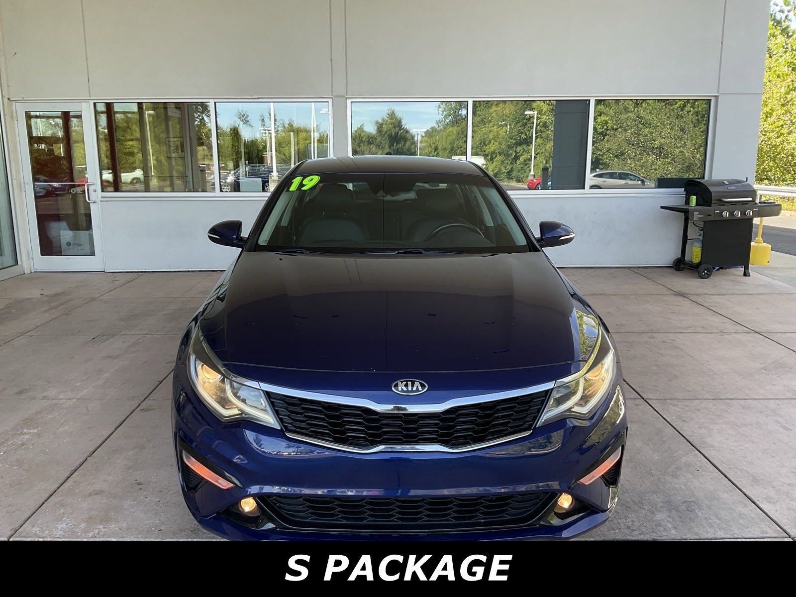 Used 2019 Kia Optima S with VIN 5XXGT4L32KG314821 for sale in Springfield, OH