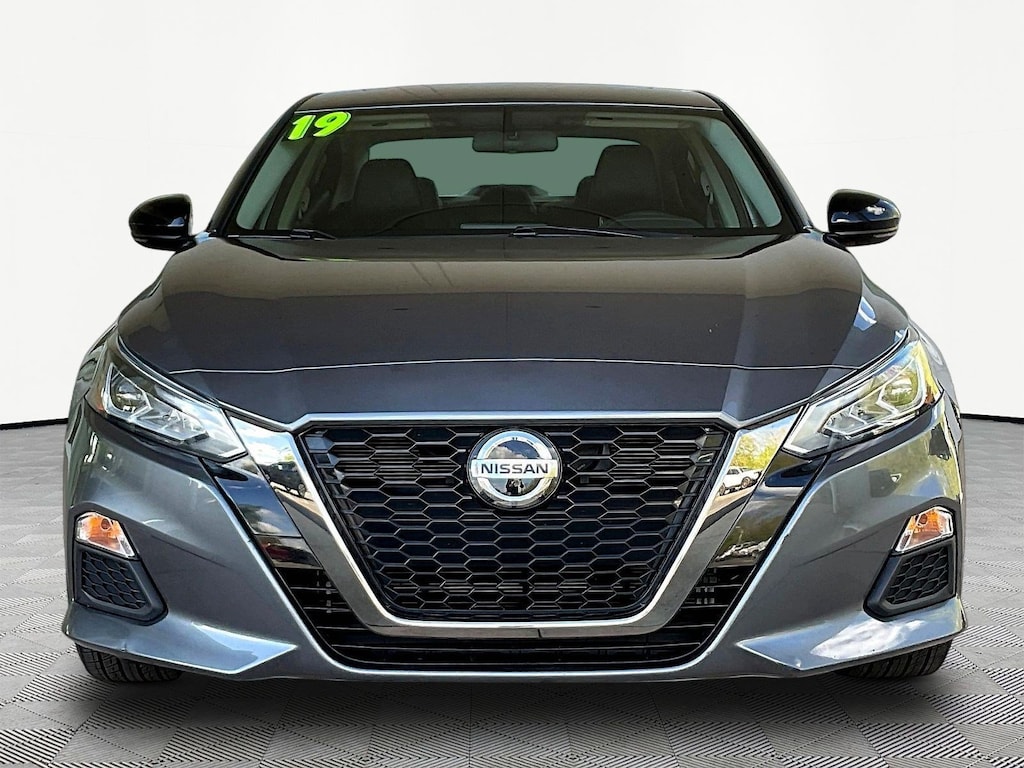 Used 2019 Nissan Altima 2.5 SR Sedan Sedan