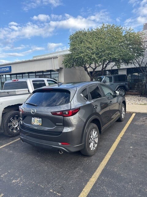 2022 Mazda CX-5 2.5 S Preferred photo 2