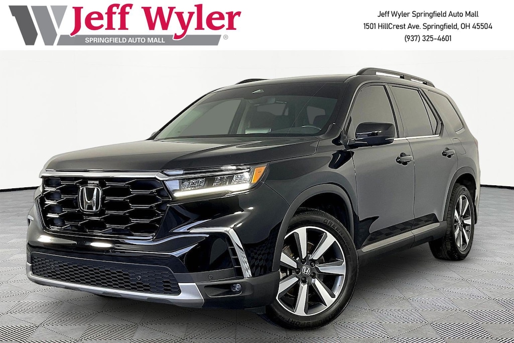 Used 2025 Honda Pilot Touring 2WD SUV