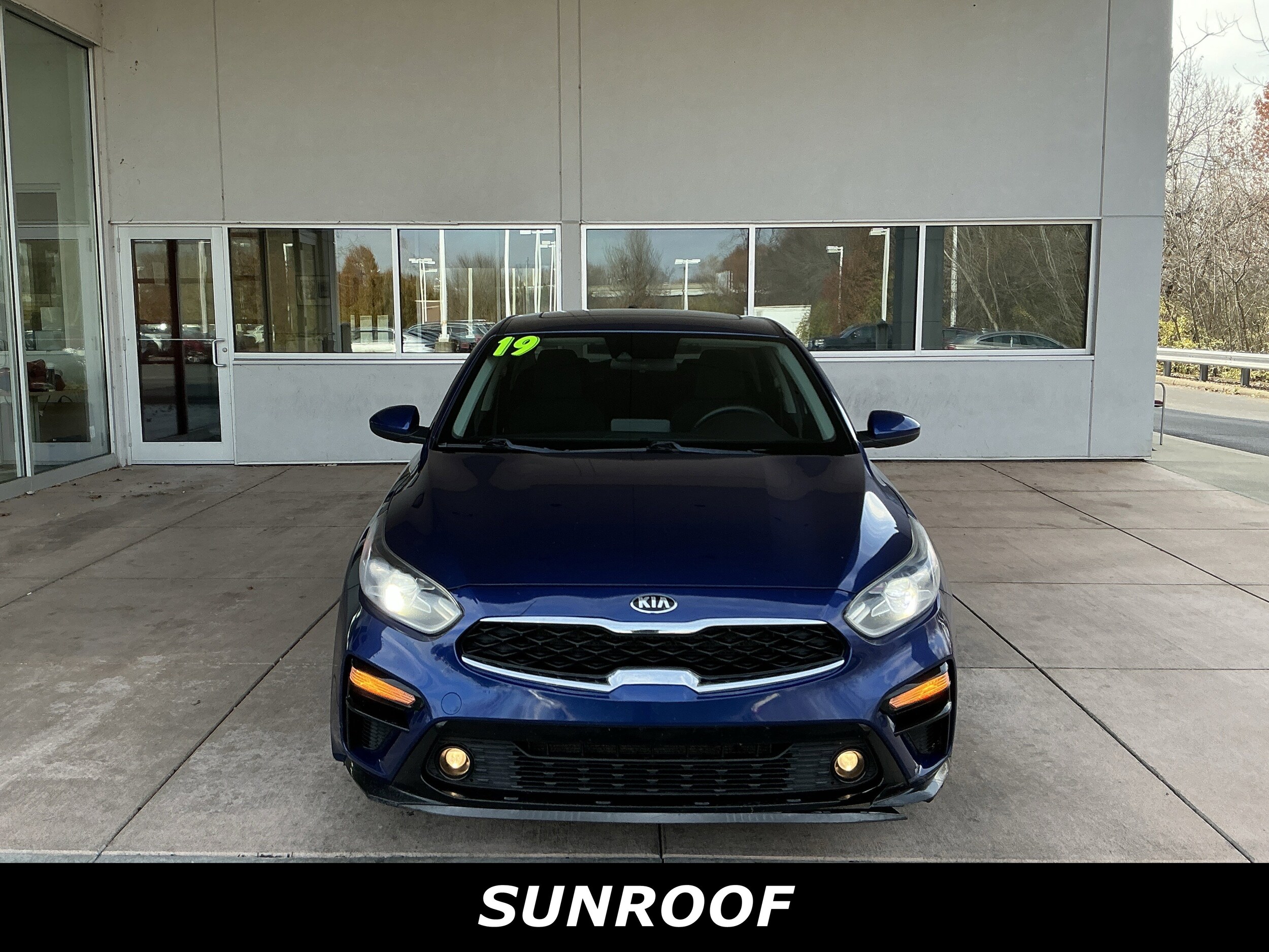 2019 Kia Forte S photo 2