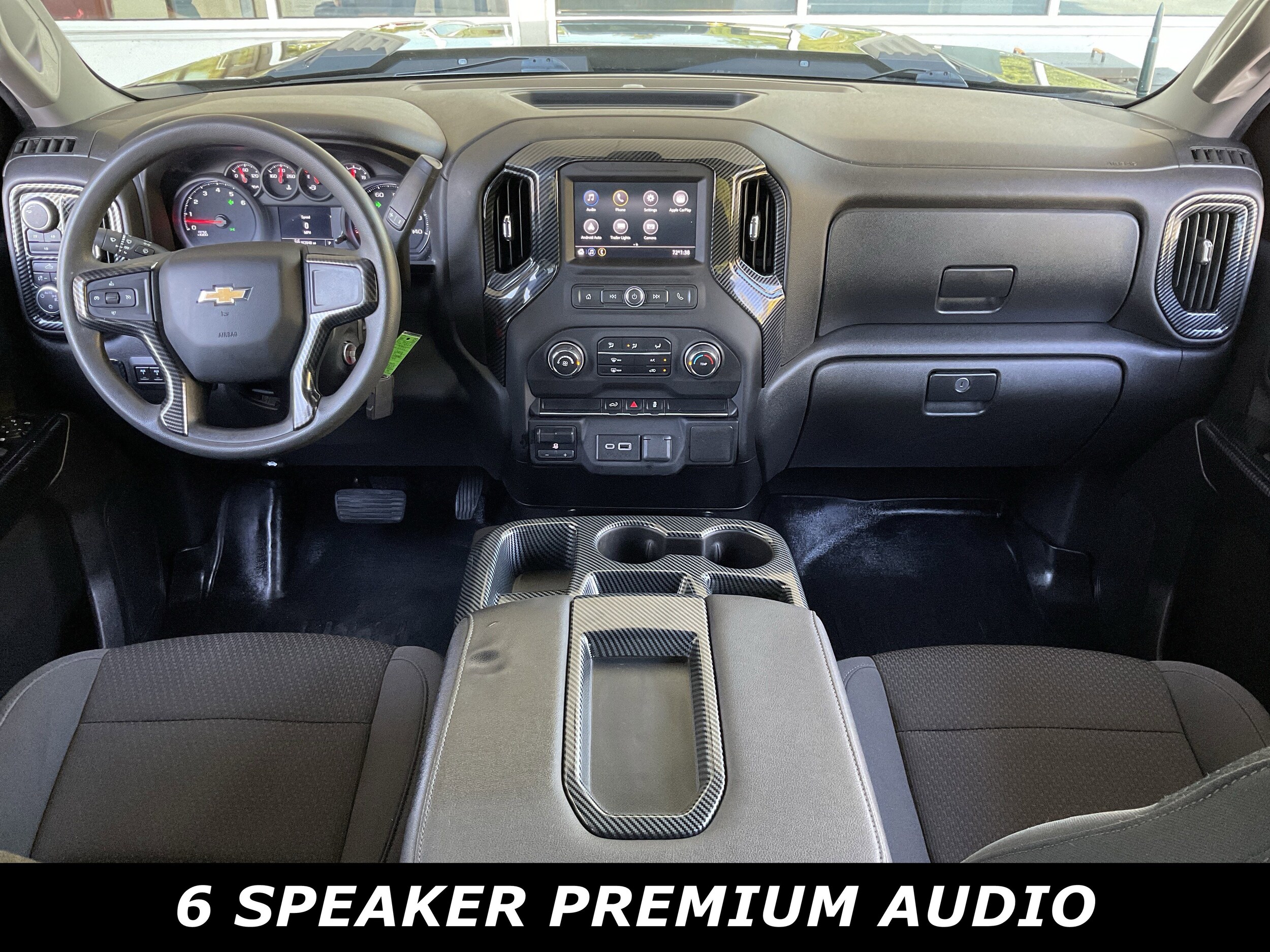 2021 Chevrolet Silverado 2500HD Custom photo 2