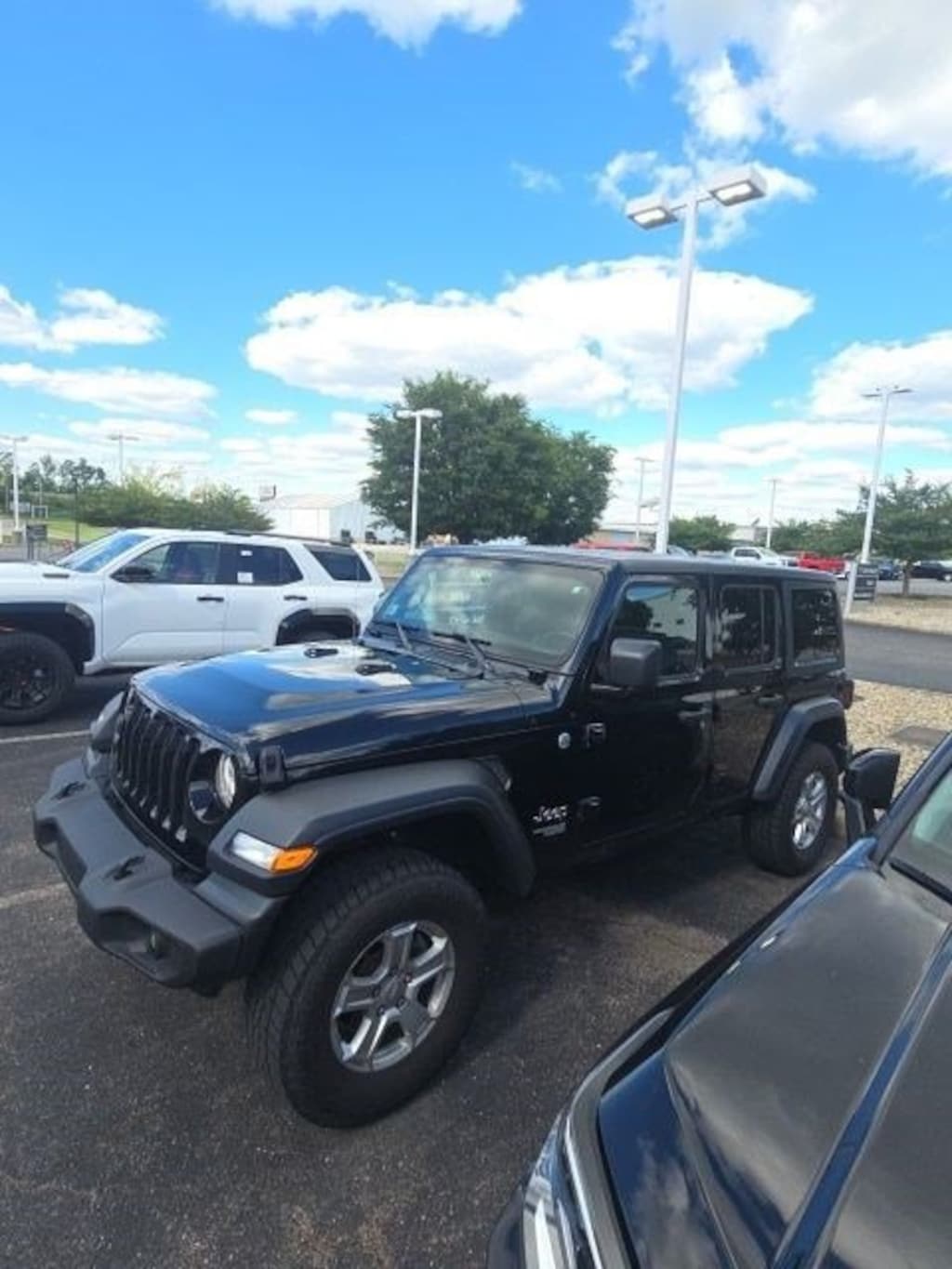 Used 2018 Jeep Wrangler Unlimited Sport S 4x4 SUV