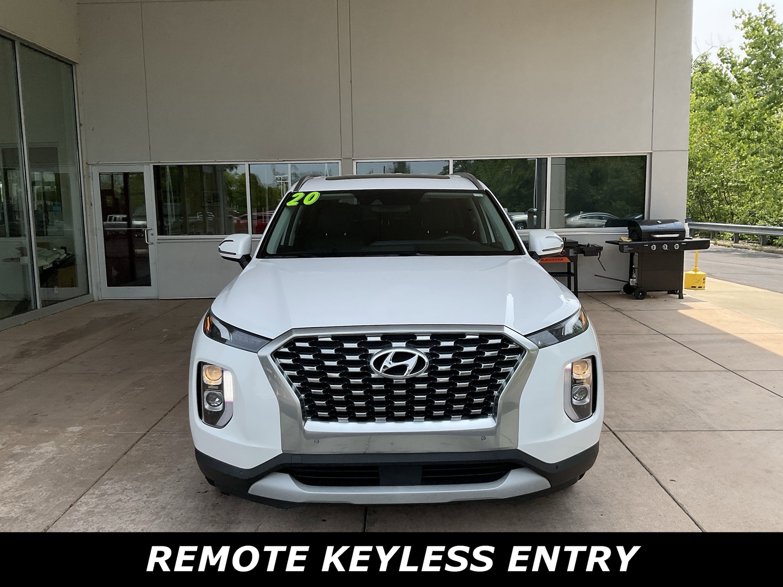 Used 2020 Hyundai Palisade SEL with VIN KM8R3DHE6LU047466 for sale in Springfield, OH