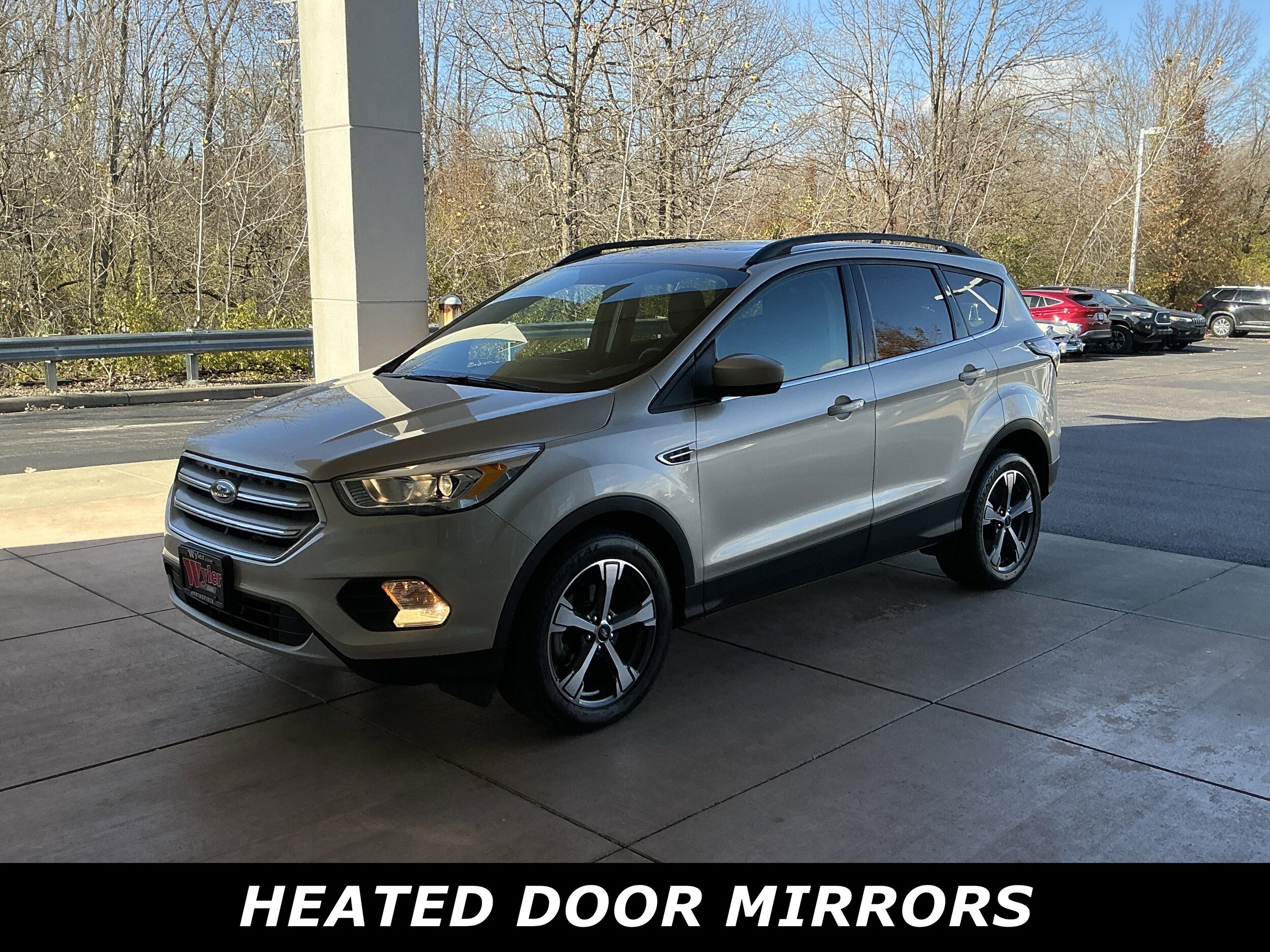2018 Ford Escape SEL photo 2