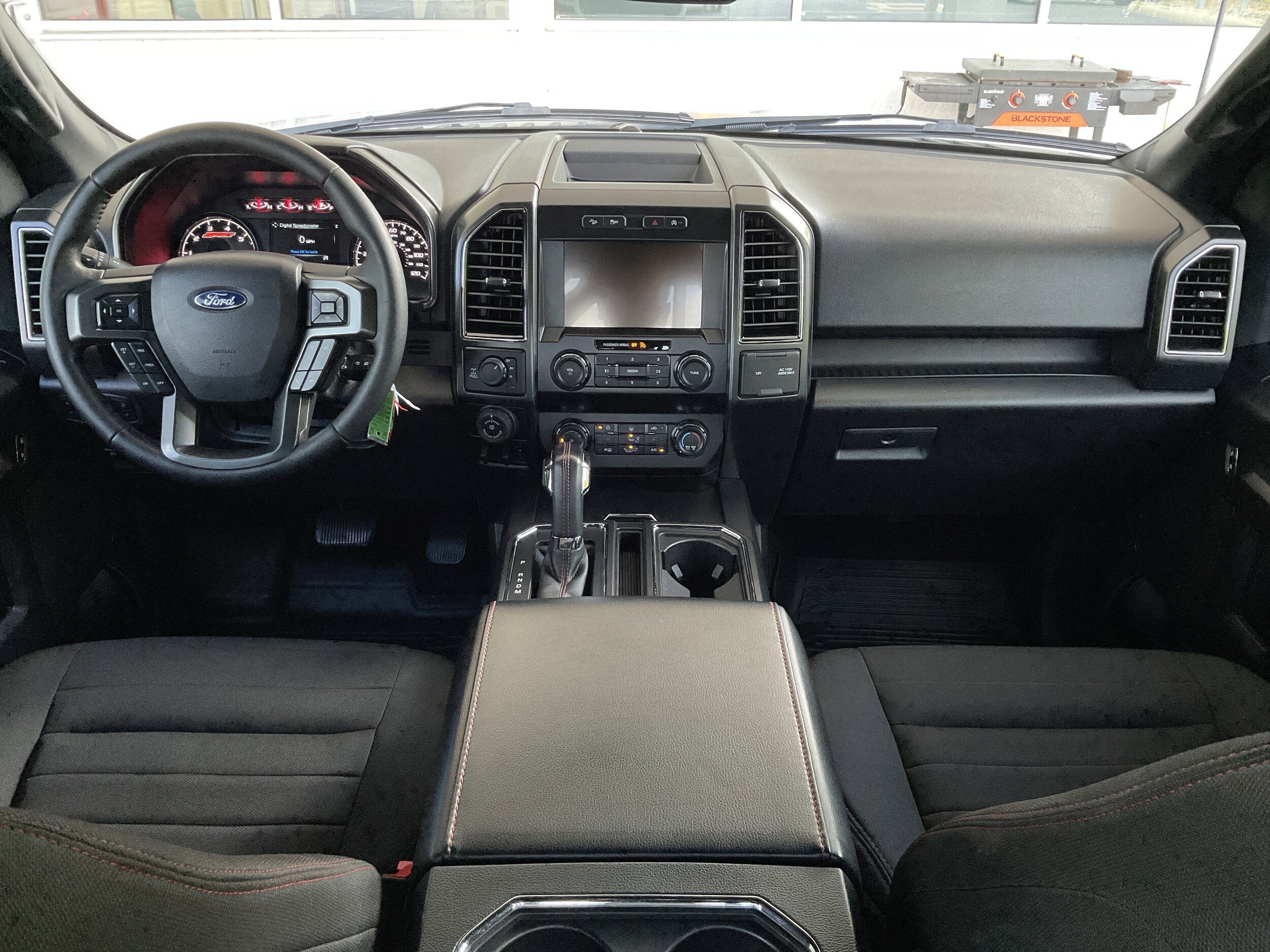 2020 Ford F-150 XLT photo 3