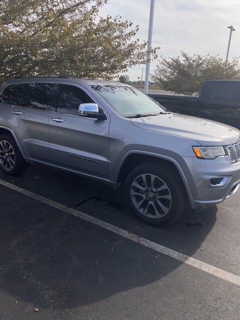 2018 Jeep Grand Cherokee Overland photo 2