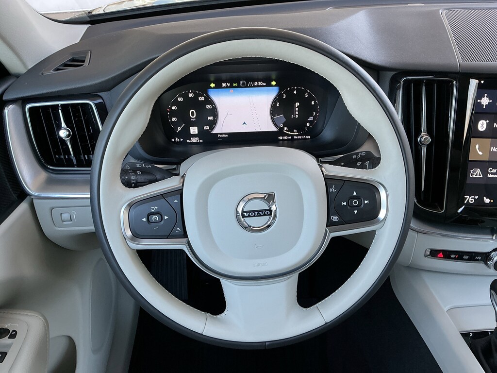 Used 2019 Volvo XC60 T5 AWD Momentum SUV