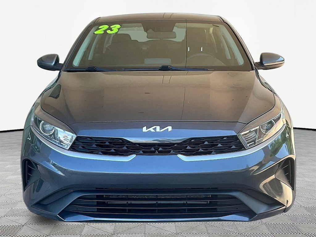 Used 2023 Kia Forte LXS IVT Sedan