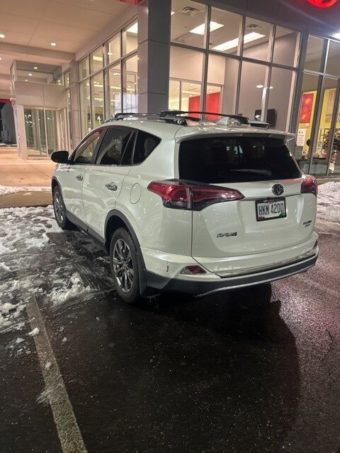 2018 Toyota RAV4 Limited photo 3