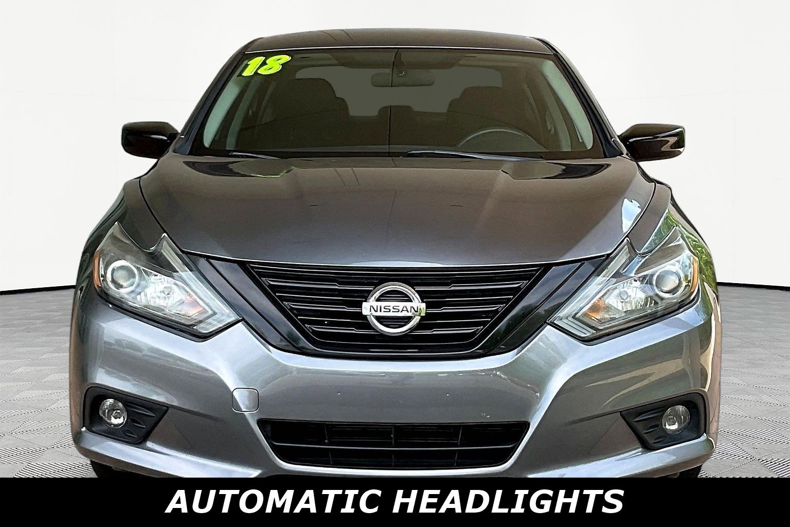 Used 2018 Nissan Altima SR with VIN 1N4AL3AP7JC272706 for sale in Springfield, OH