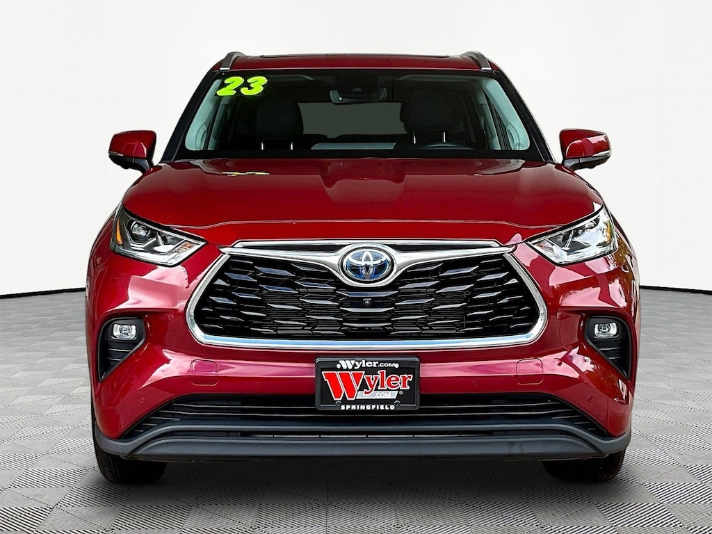 Used 2023 Toyota Highlander Hybrid Limited AWD SUV