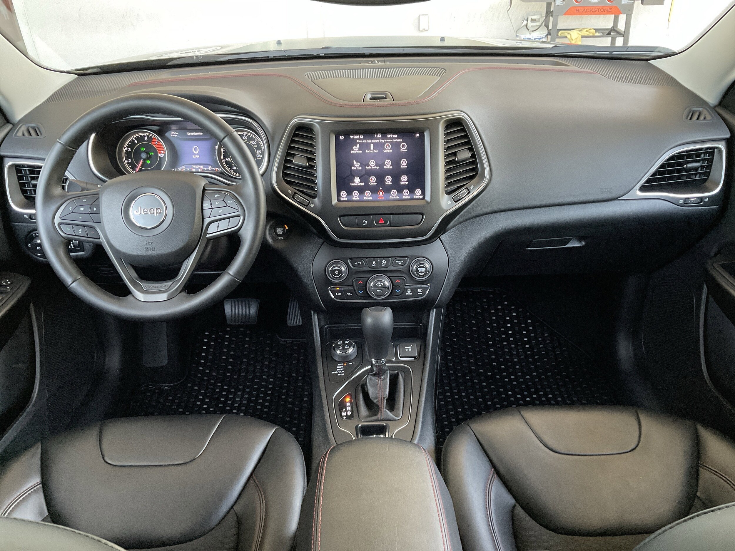 2020 Jeep Cherokee Trailhawk photo 3