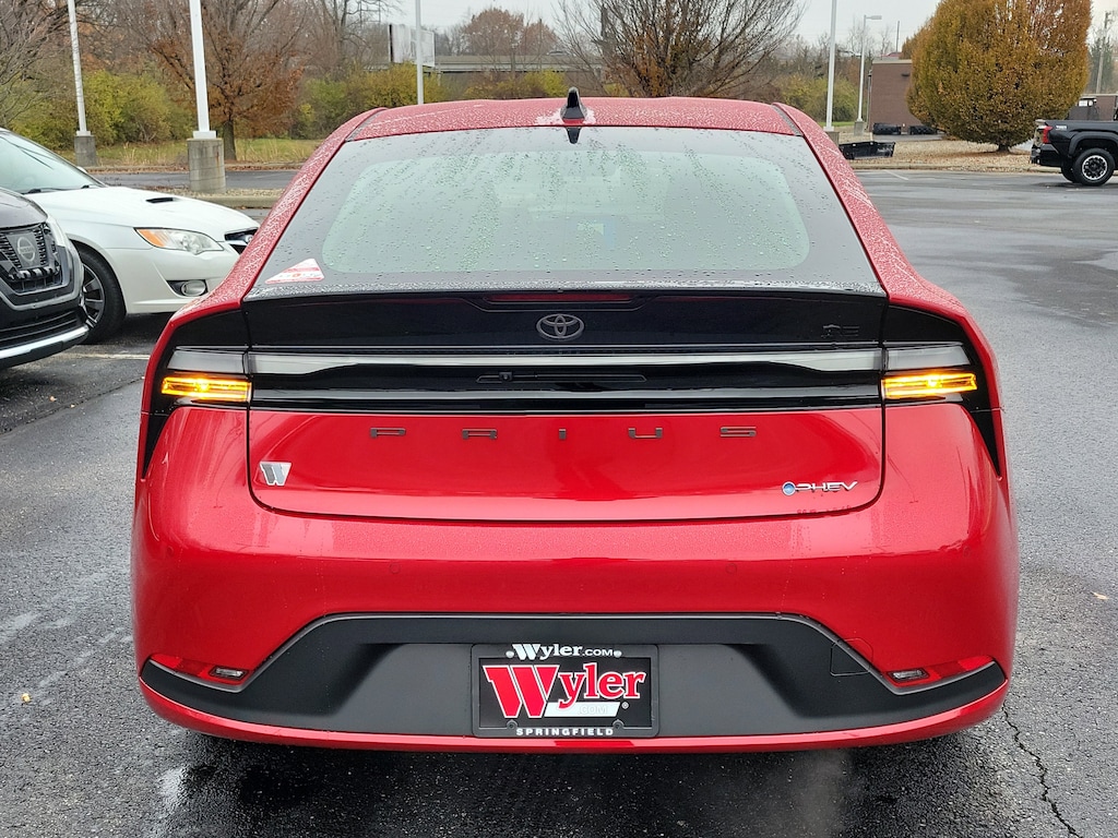 New 2026 Toyota Prius Plug-In Hybrid SE Hatchback