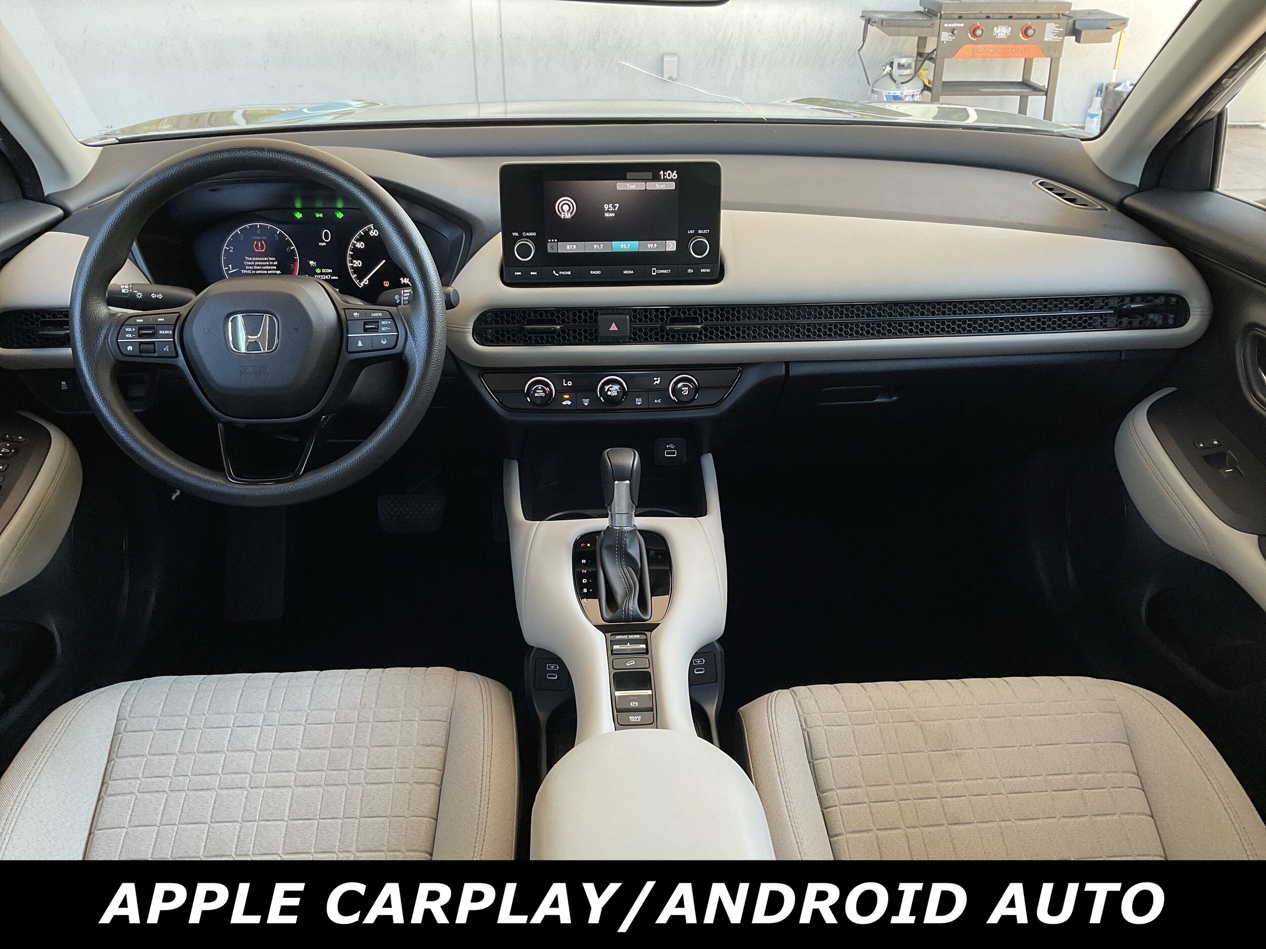 2024 Honda HR-V LX photo 2