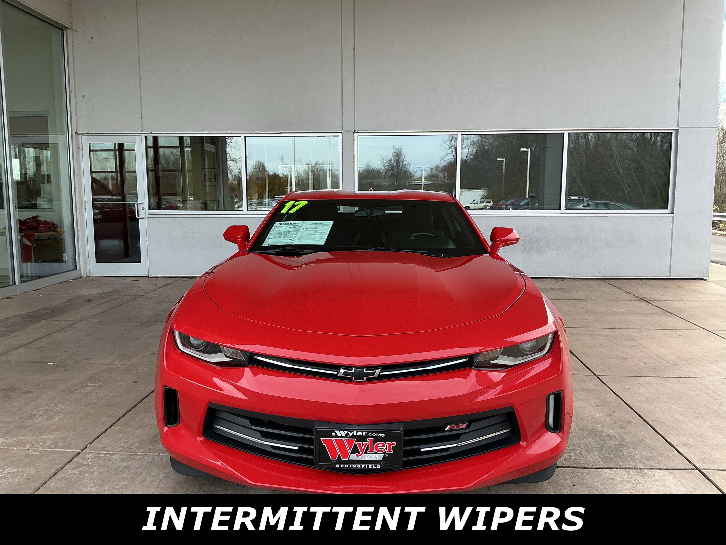 2017 Chevrolet Camaro 1LT photo 2