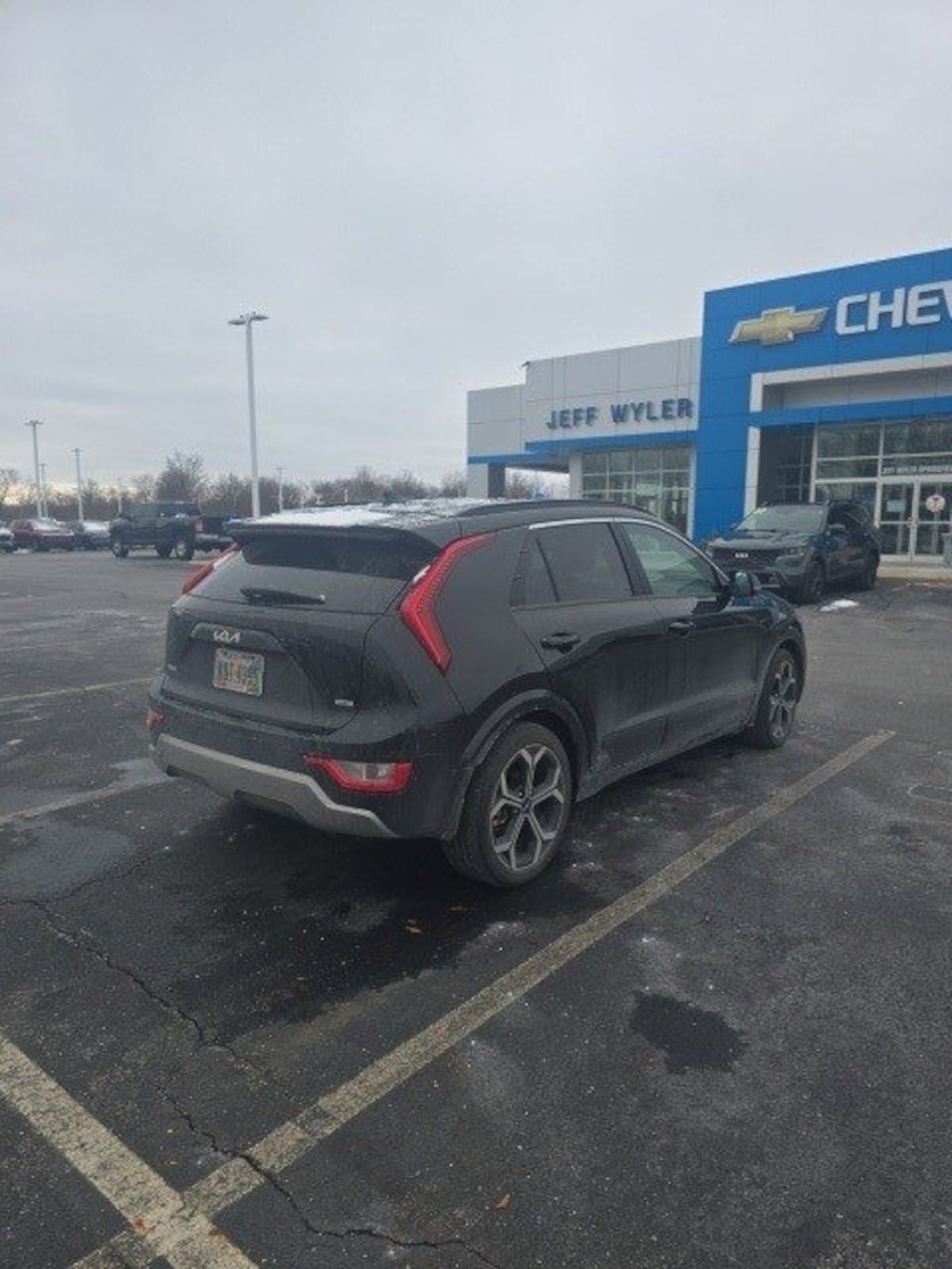 Used 2023 Kia Niro EX Touring FWD SUV