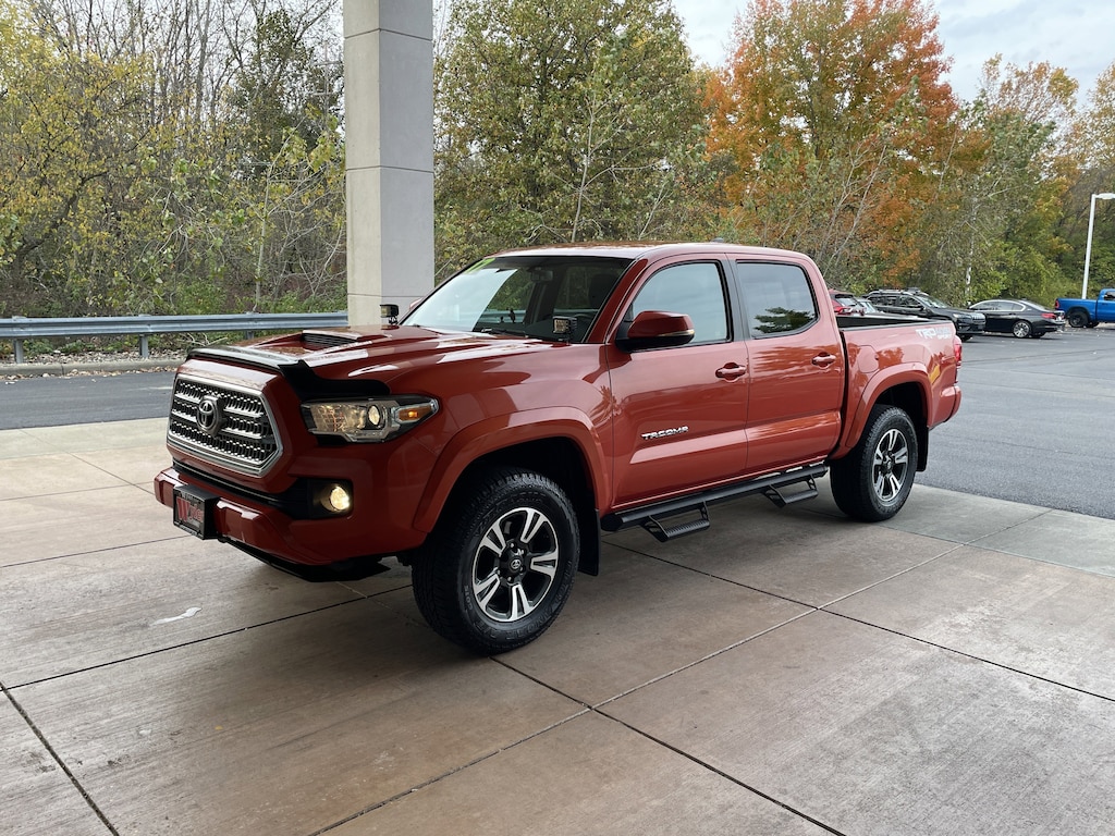 Used 2017 Toyota Tacoma TRD Sport Double Cab 5 Bed V6 4x4 AT Truck Double Cab