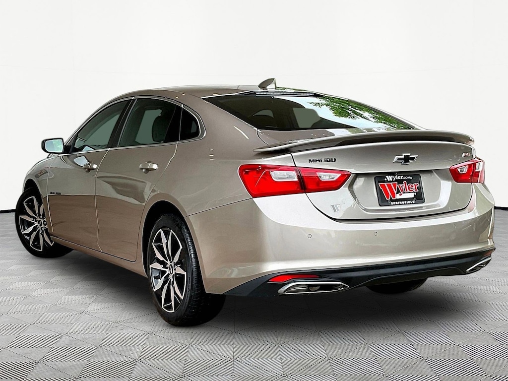 Used 2024 Chevrolet Malibu 4dr Sdn RS Sedan