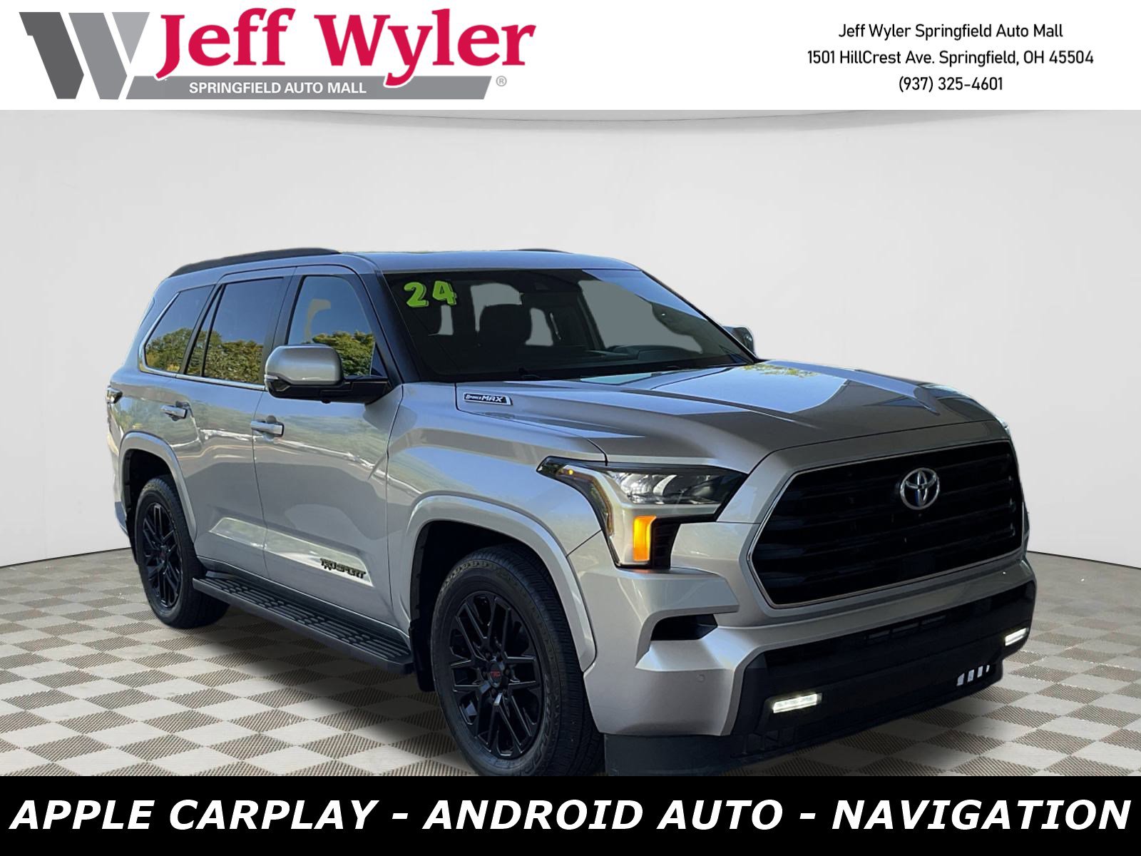 2024 Toyota Sequoia SR5's photo