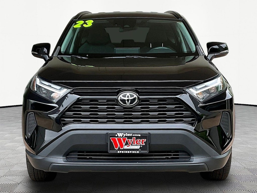 Used 2023 Toyota RAV4 XLE AWD SUV
