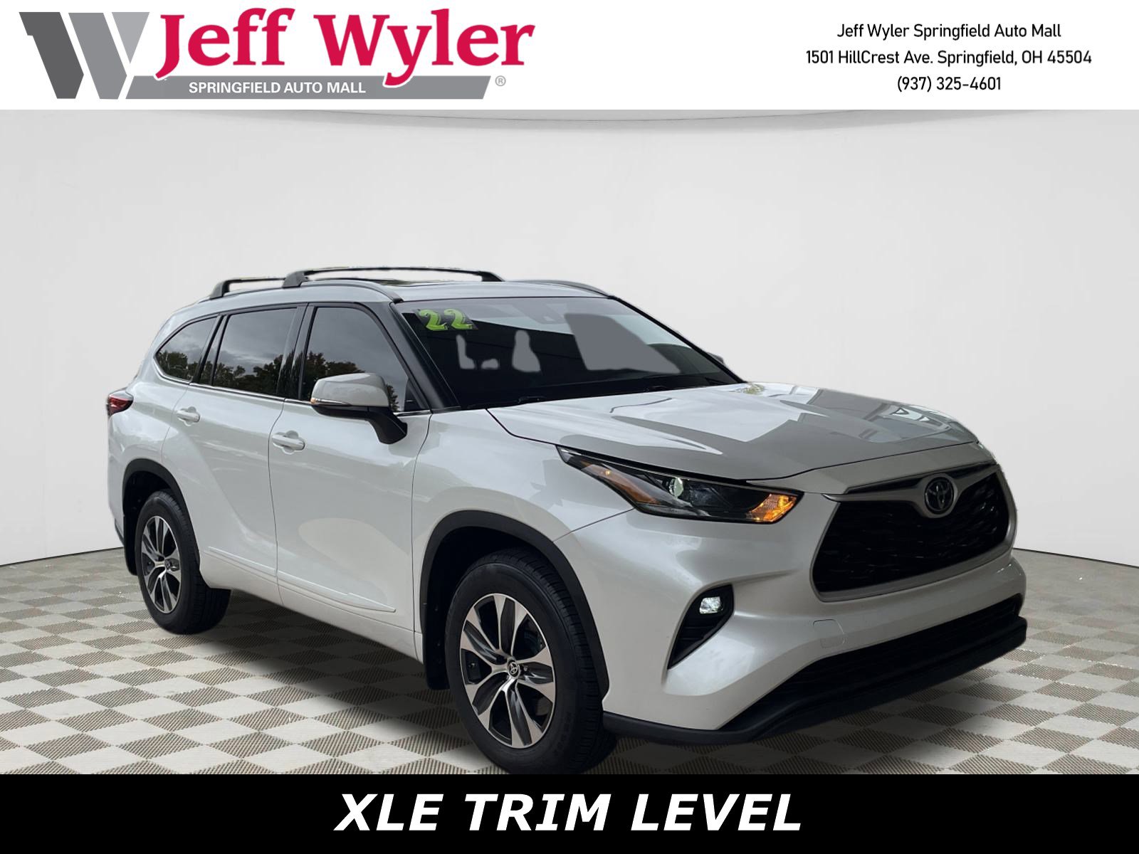 2022 Toyota Highlander XLE's photo