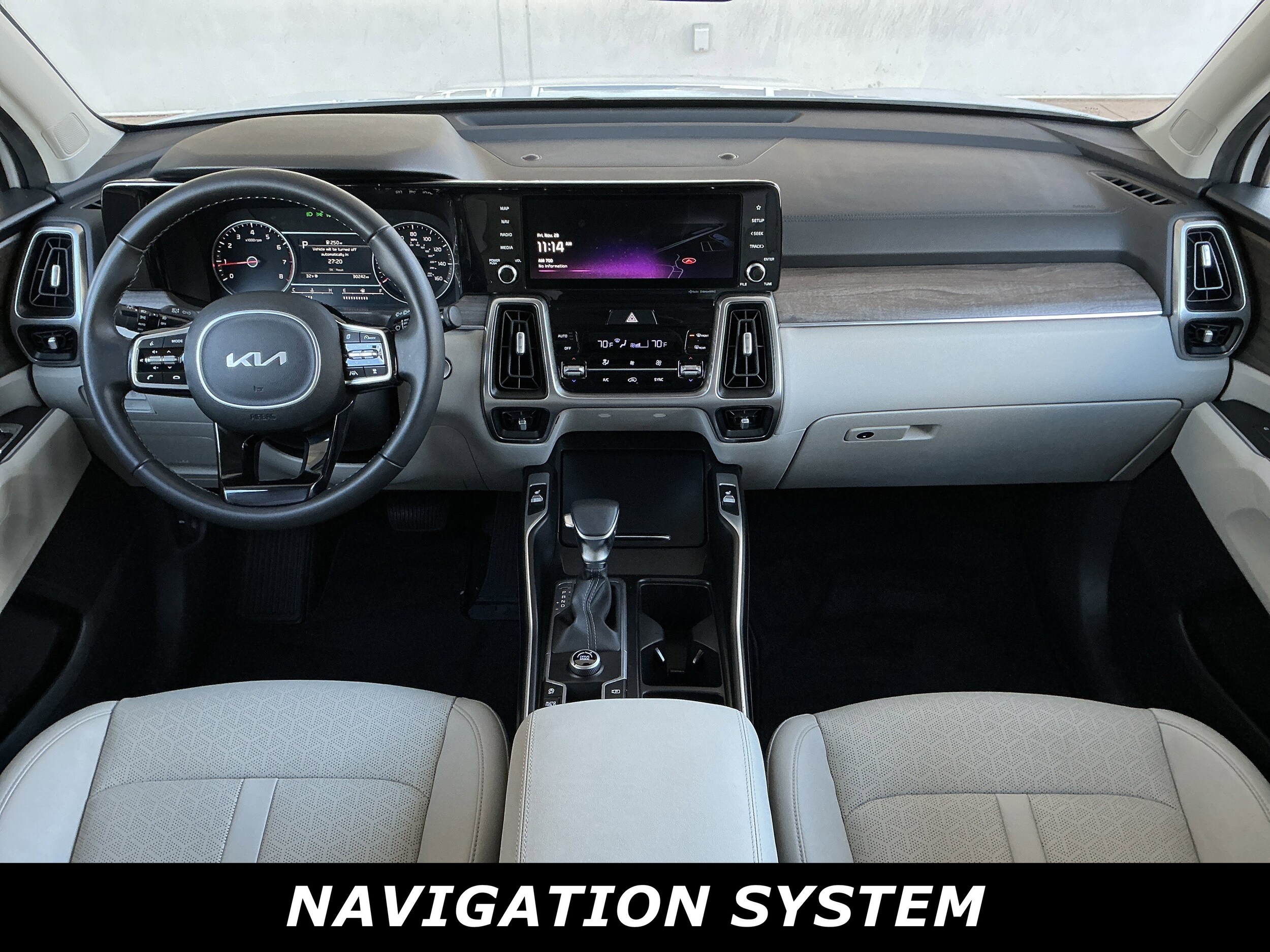 2023 Kia Sorento EX photo 4