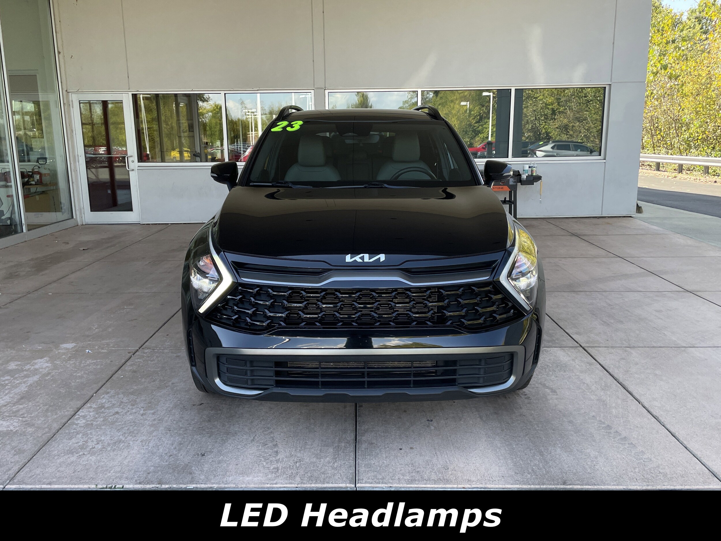 2023 Kia Sportage X-Line photo 2