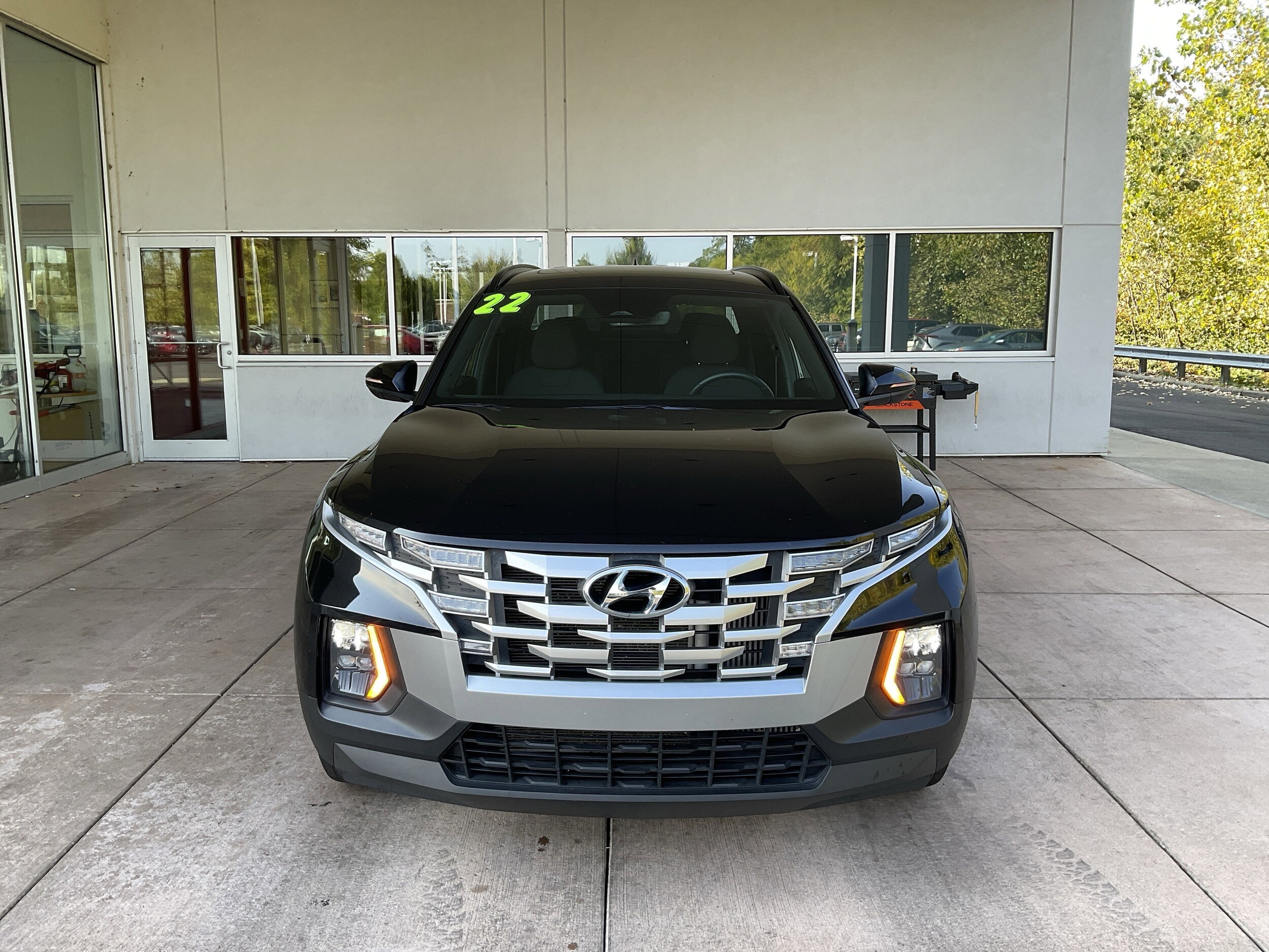 2022 Hyundai Santa Cruz SEL Premium photo 2