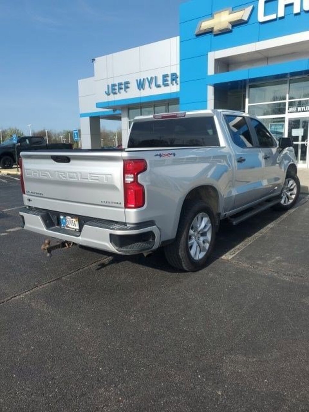 Used 2021 Chevrolet Silverado 1500 4WD Crew Cab 147 Custom Truck Crew Cab