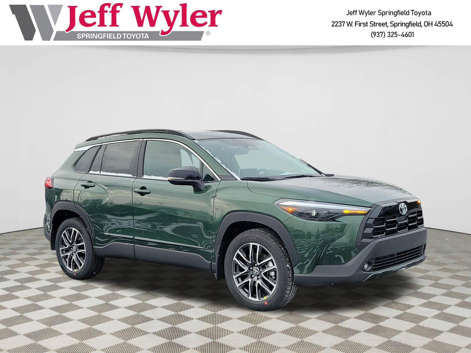 2026 Toyota Corolla Cross XLE's photo