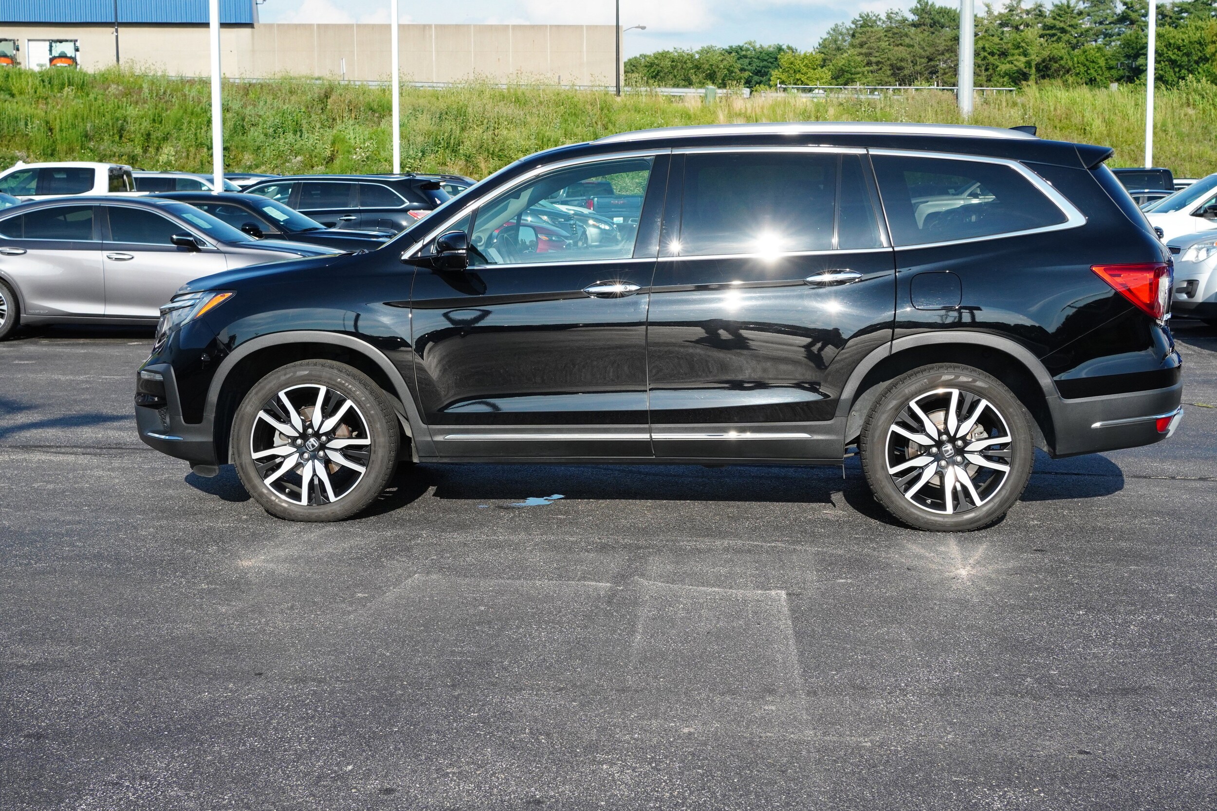 2020 Honda Pilot Elite photo 3