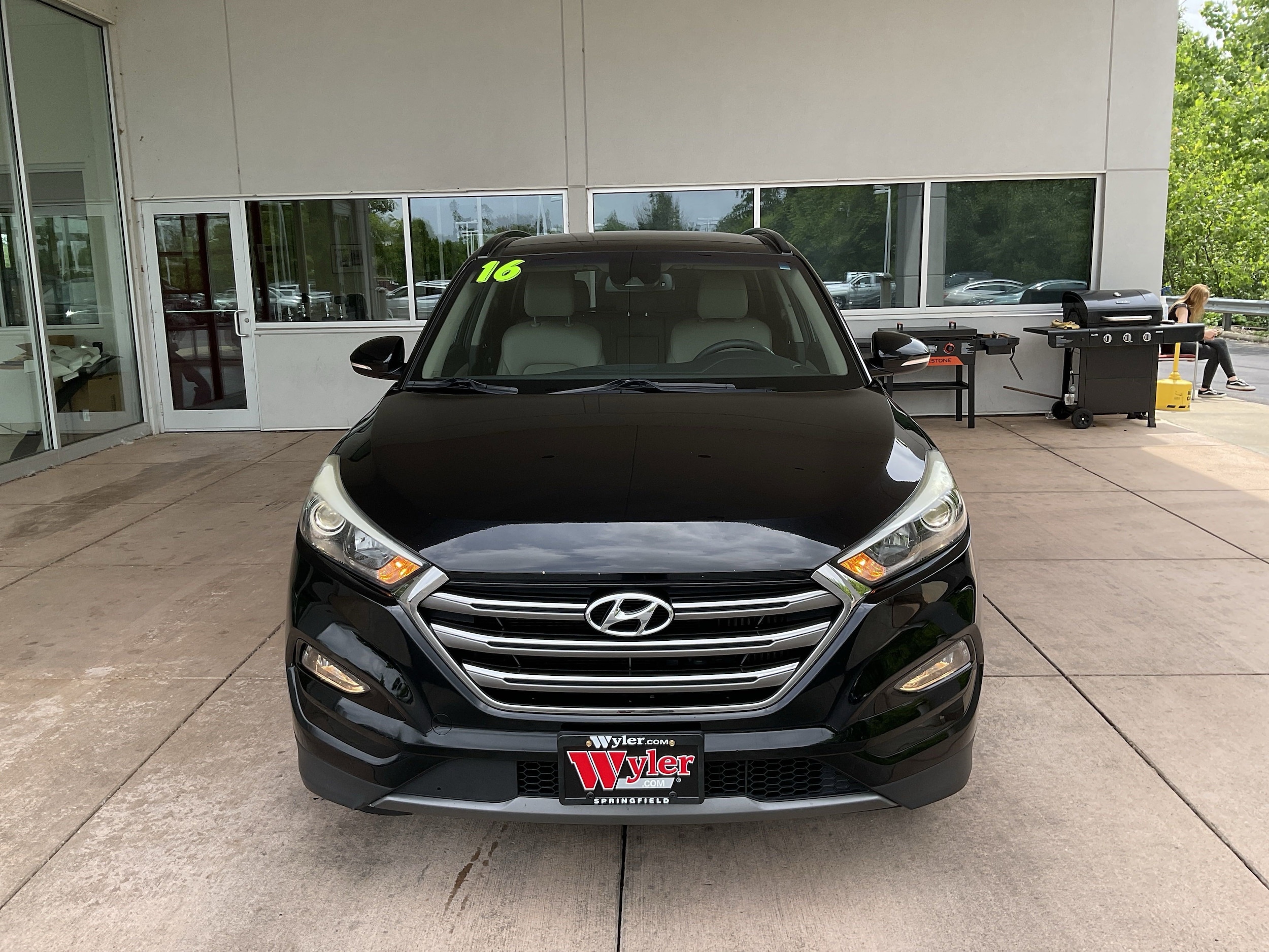 Used 2016 Hyundai Tucson Limited with VIN KM8J33A23GU129541 for sale in Springfield, OH