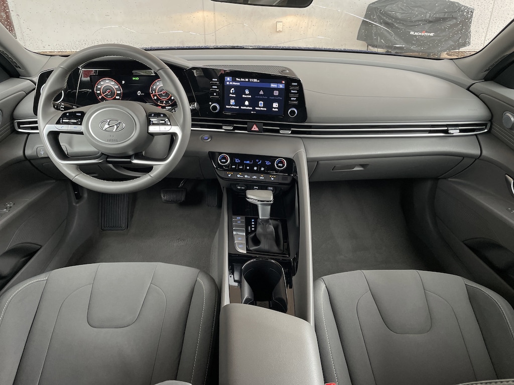 Used 2022 Hyundai Elantra SEL IVT Sedan