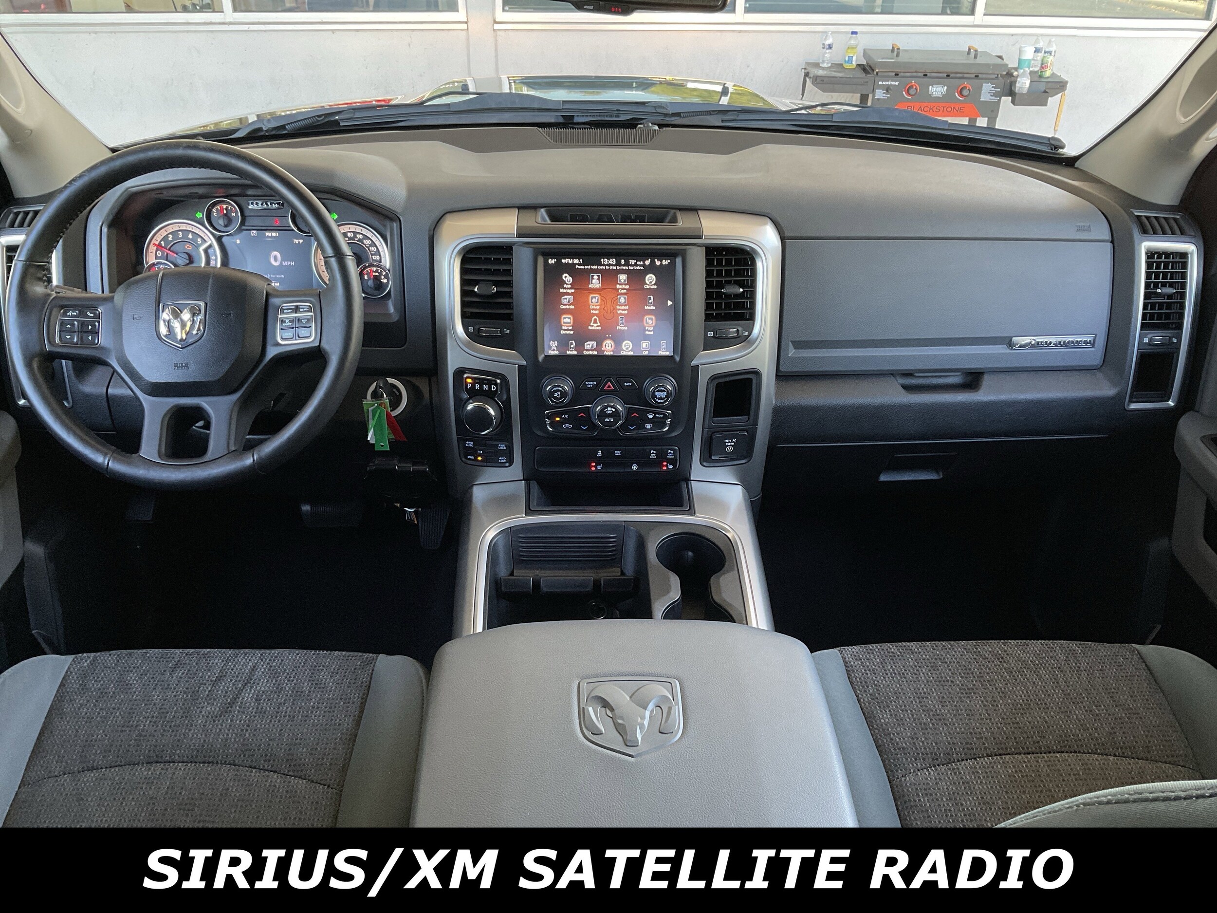 2017 Ram 1500 Big Horn photo 3
