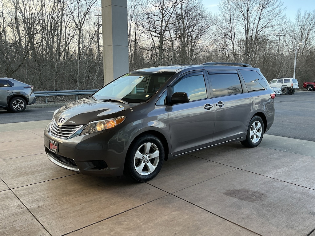 Used 2015 Toyota Sienna Van