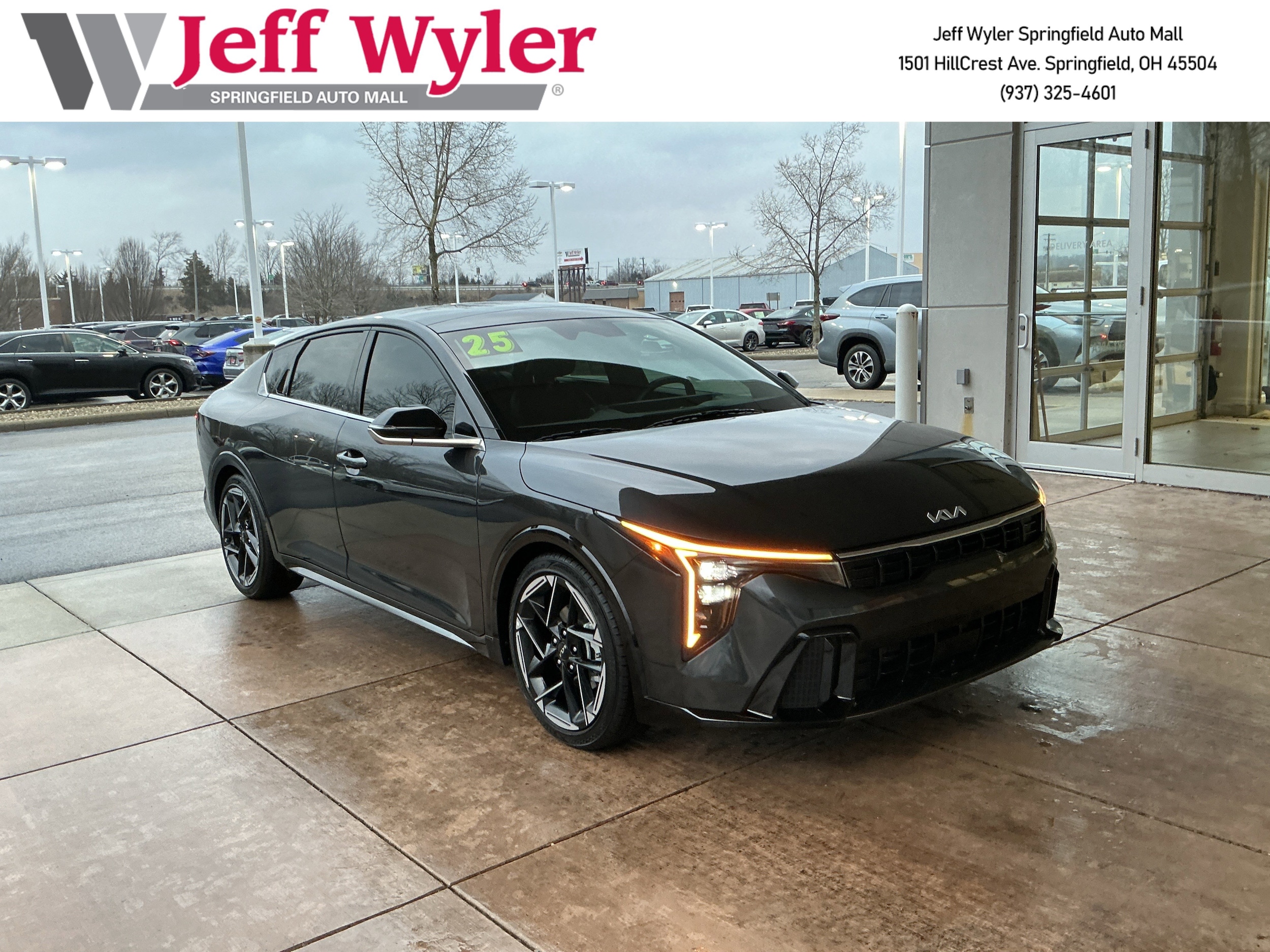 2025 Kia K4 GT-Line's photo