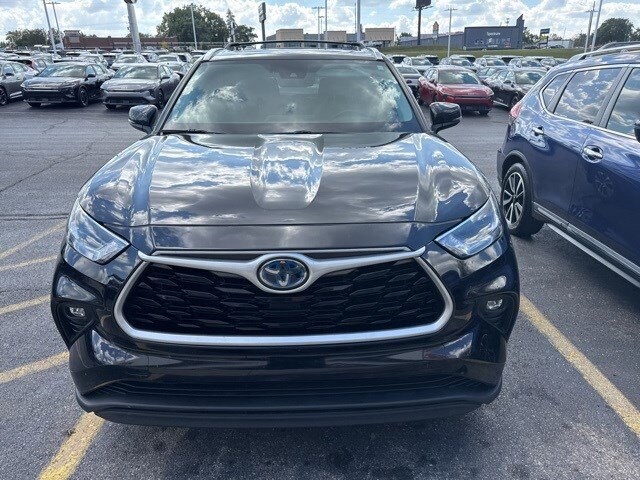 2021 Toyota Highlander Hybrid XLE photo 2