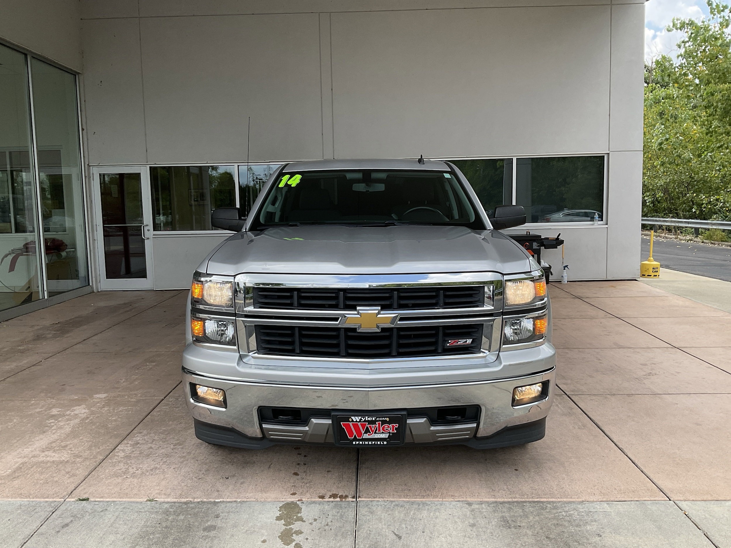 Used 2014 Chevrolet Silverado 1500 2LT with VIN 1GCVKREC3EZ170315 for sale in Springfield, OH