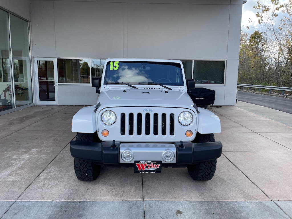 Used 2015 Jeep Wrangler 4WD 2dr Sahara SUV